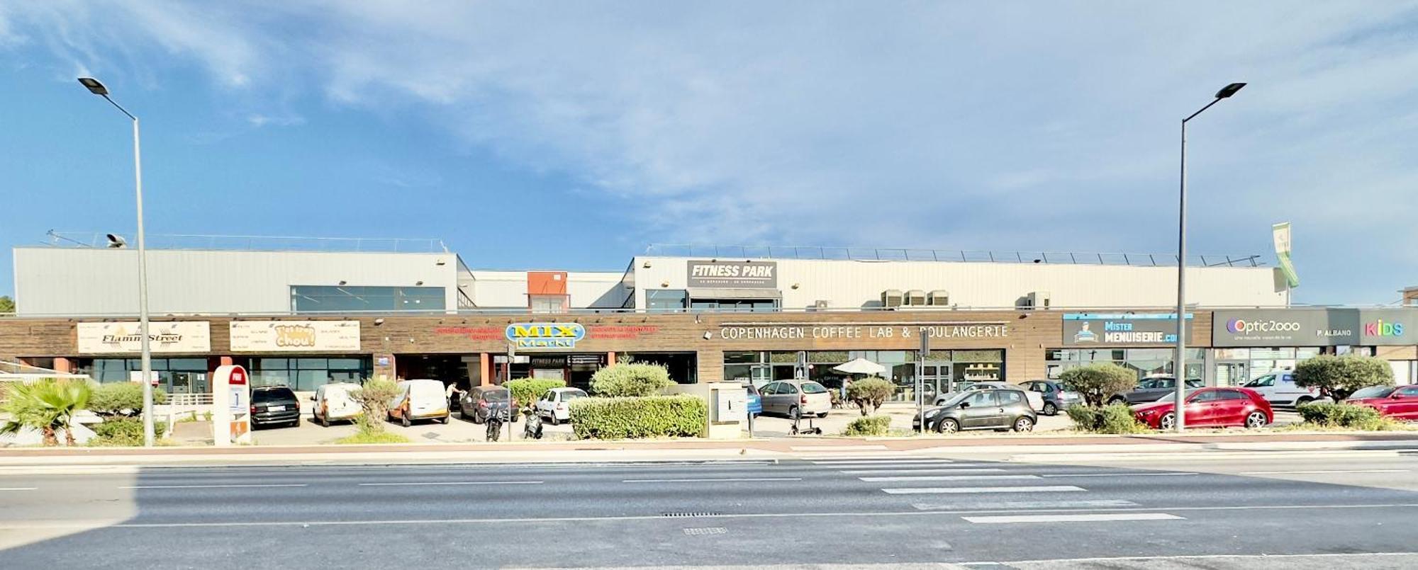 Regent Cote D'Azur Air-Conditioned, Pool, Garden & Parking Villeneuve-Loubet Exterior photo